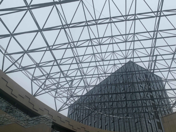 咸宁管桁架加工材料选用有何讲究？